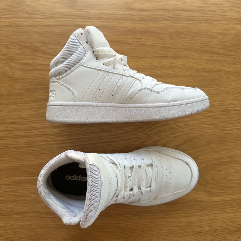 Adidas White High Tops ll size 7